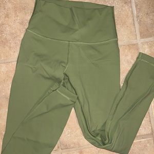 Green lululemon leggings